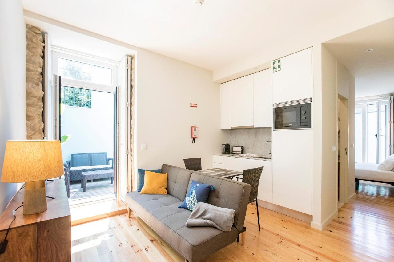 Central Studio W/ Pool, Ac & Patio By Lovelystay Porto Luaran gambar